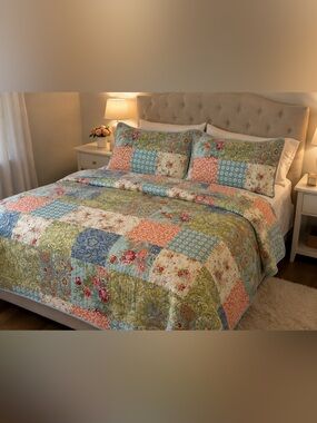 Floral Patchwork KING QUILT